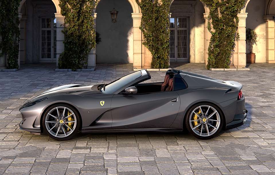 800 PS MACHEN IHN ZUM LEISTUNGSSTÄRKSTEN SERIEN-CABRIO AUF DEM MARKT