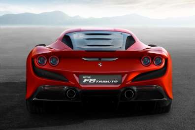 Ferrari_F8_Tributo_5.jpg