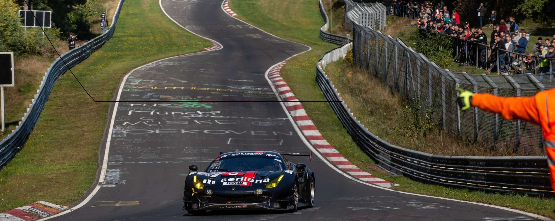 NEUESTE NACHRICHTEN Main Slide