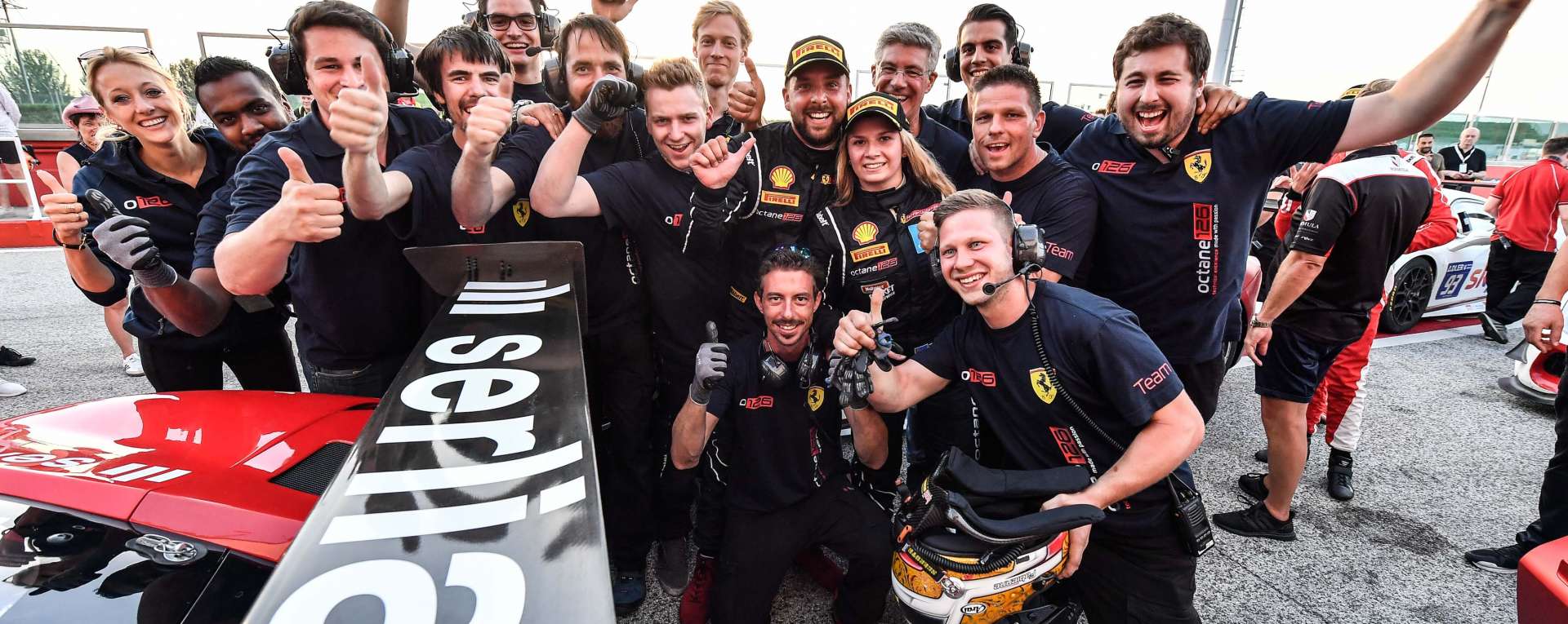 GUESTBOOK Main Slide